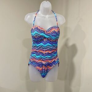 NWOT La Blanca One Piece Swim Suit.  Size 8 M medium